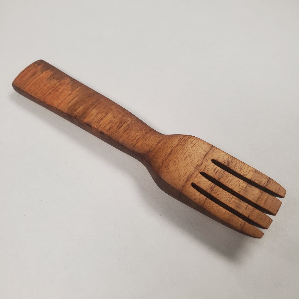 Hand carved fork - Picture 4 of 8